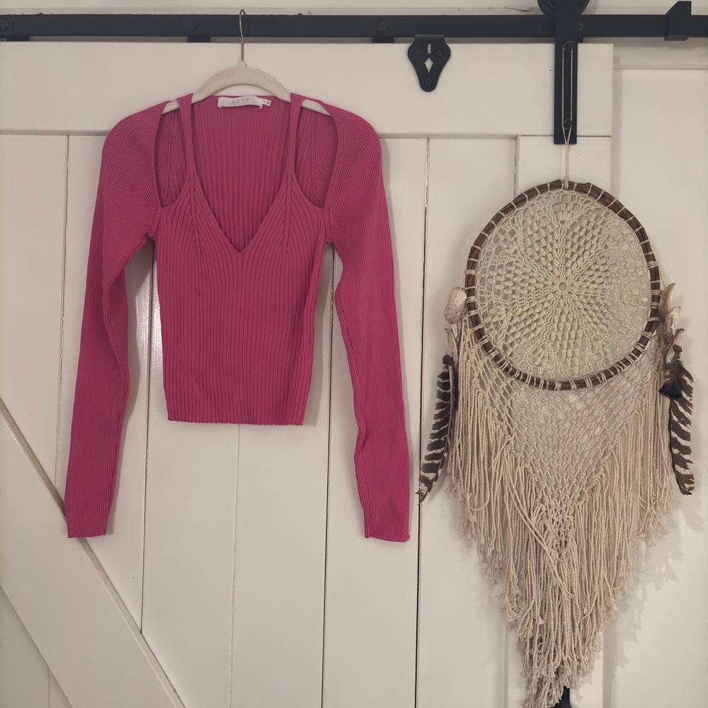 Astr Fuchsia Ribbed Knit Top - Picture 4 of 4